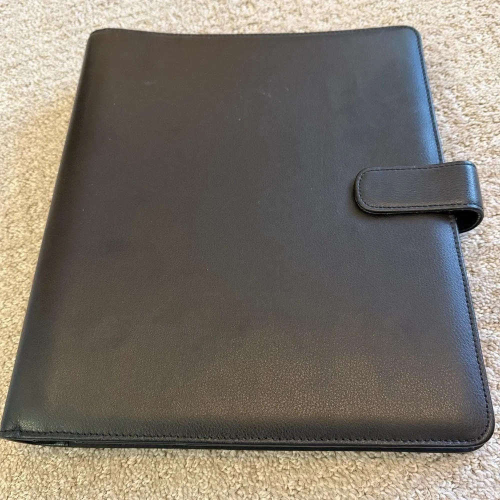 Day Timer Smooth Black Leather 7 Ring Planner Snap Close w/ Inserts 2000 Vintage